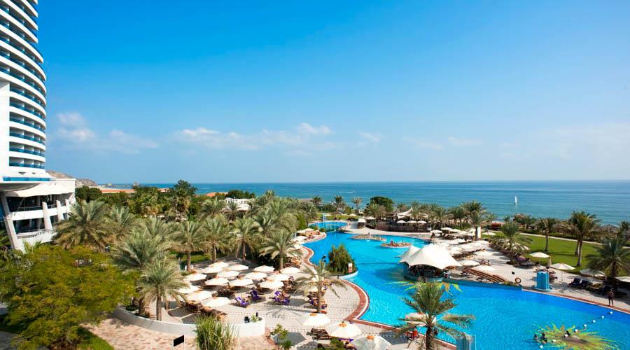 Le Méridien Al Aqah Beach Resort