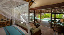 Sunrise/Sunset Beach Bungalow with Pool